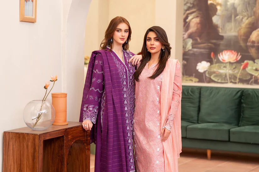 RARE-3PC LAWN CHIKENKARI EMBROIDERED SHIRT WITH LAWN TUBE SLUB DUPATTA-