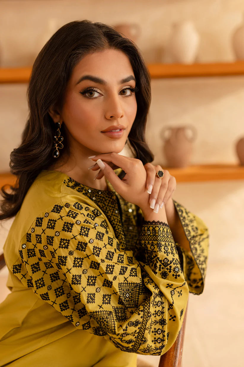 RARE-2PC SEQUIN LAWN EMBROIDERED SHIRT WITH SEQUIN LAWN EMBROIDERED TROUSER-3480