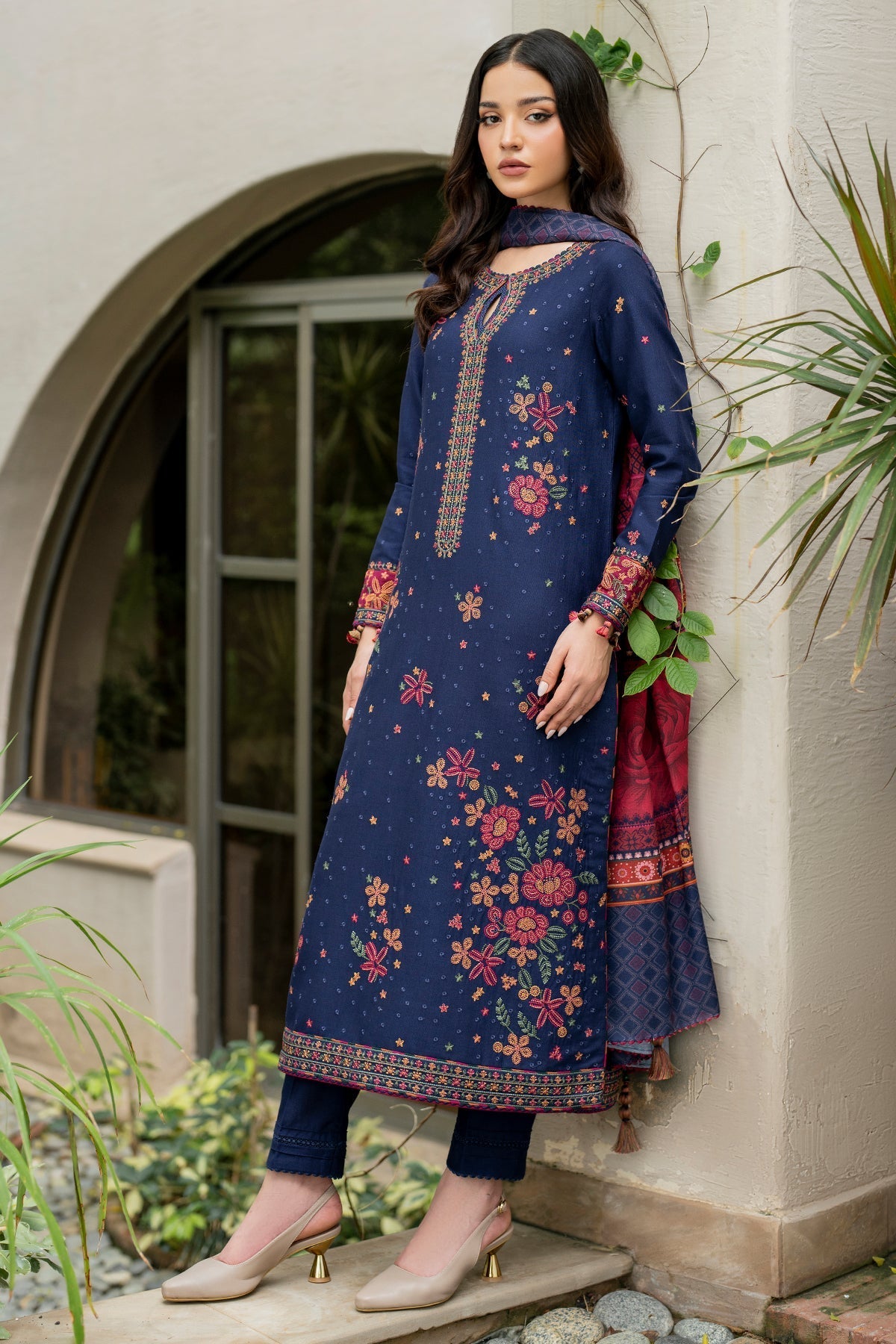 RARE-3PC LAWN EMBROIDRED SHIRT WITH MONARK PRINT DUPATTA AND TROUSER-3561