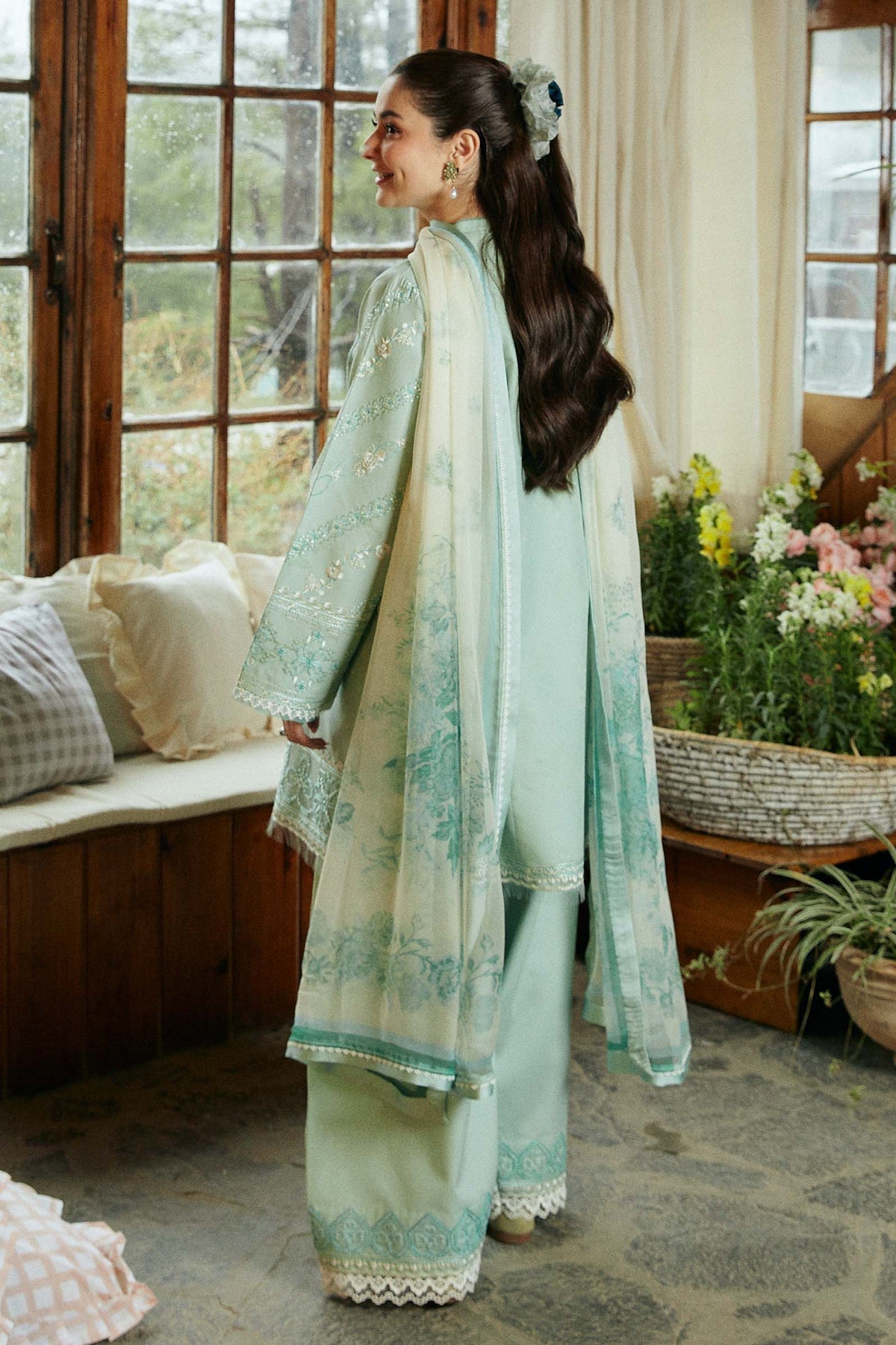 RARE-3PC LAWN EMBROIDERED SHIRT WITH LAWN EMBROIDERED DUPATTA AND LAWN TROUSER-3531