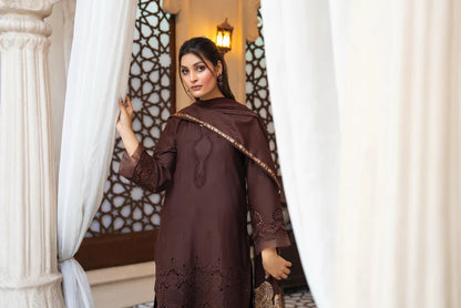 RARE-3PC LAWN CHIKENKARI EMBROIDERED SHIRT WITH LAWN JACQUARD PRINT DUPATTA -5500