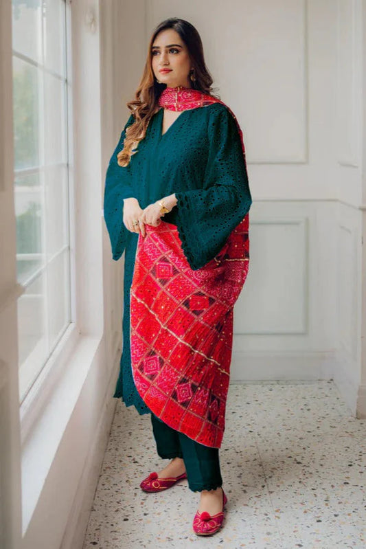 RARE-3PC CHIKANKAARI LAWN EMBROIDERED SHIRT WITH CHUNRI PRINT DUPATTA AND TROUSER-