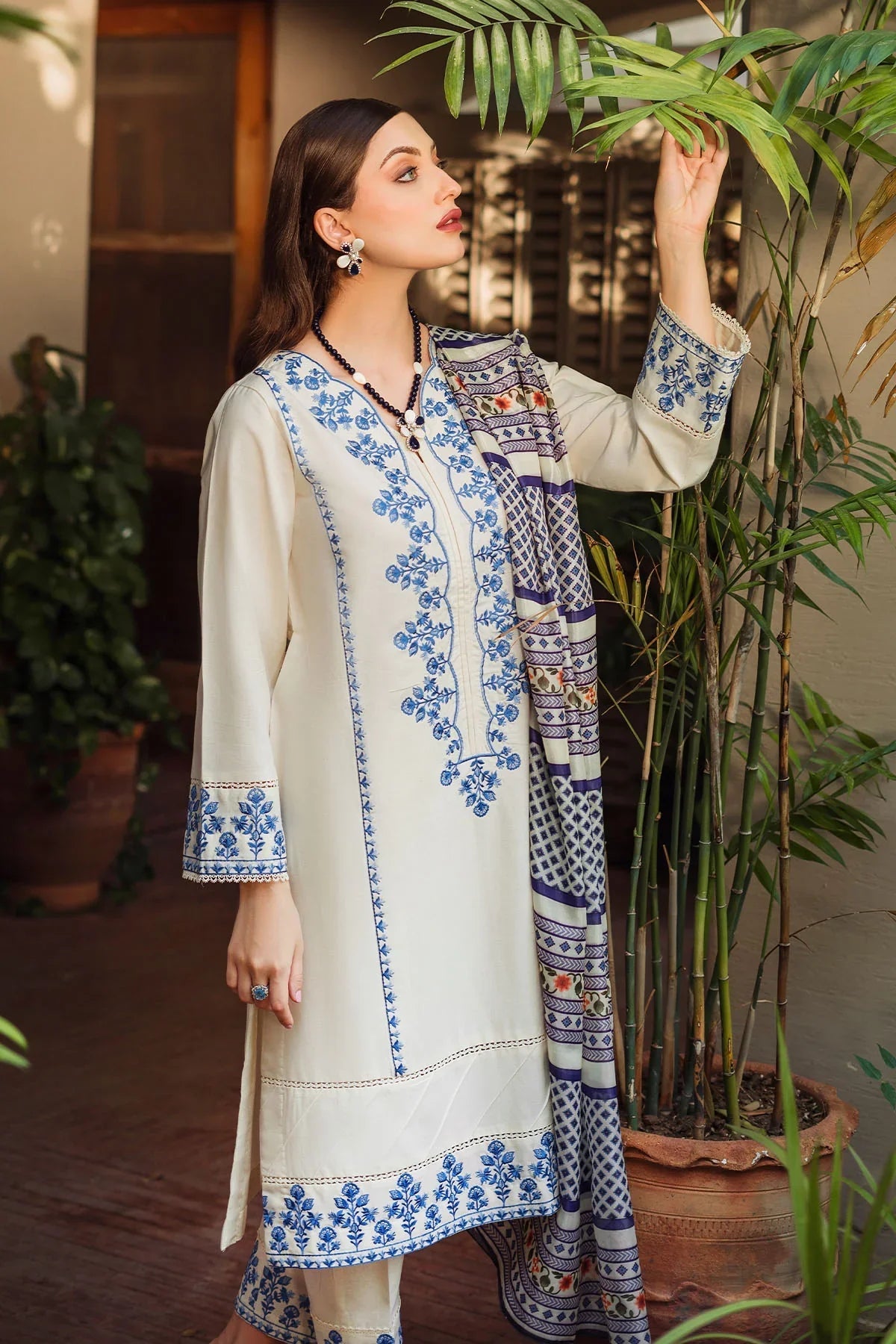 RARE 3PC LAWN EMBROIDERED SHIRT WITH MONARK PRINTED DUPATTA & EMB TROUSER-3622