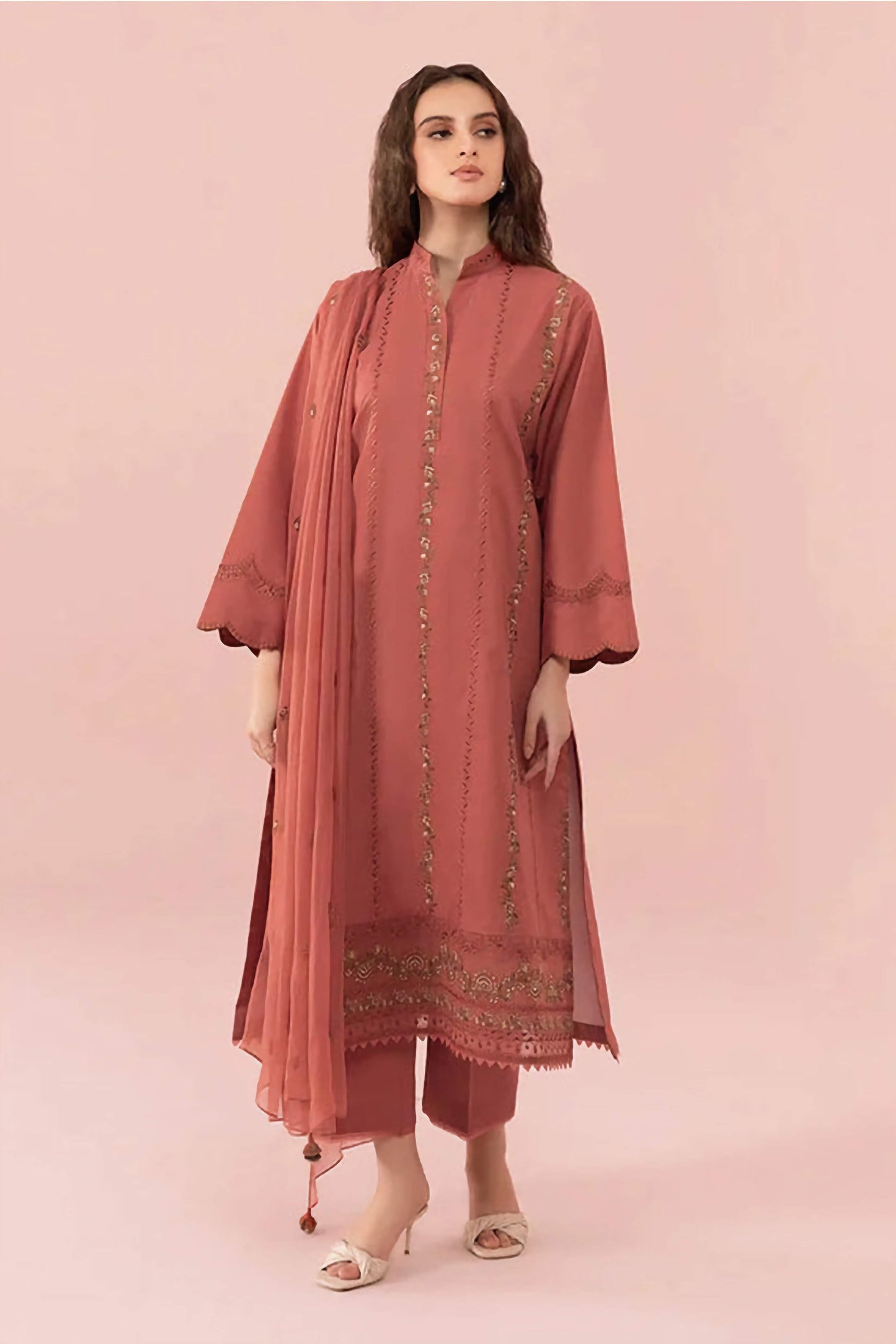 RARE -3PC LAWN EMBROIDERED SHIRT WITH BAMBER CHIFFON EMBROIDERED DUPATTA-3542